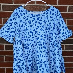 Blue Relaxed Blouse with Scoop Neck and Flutter Sleeves